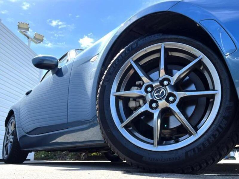 ROADSTER