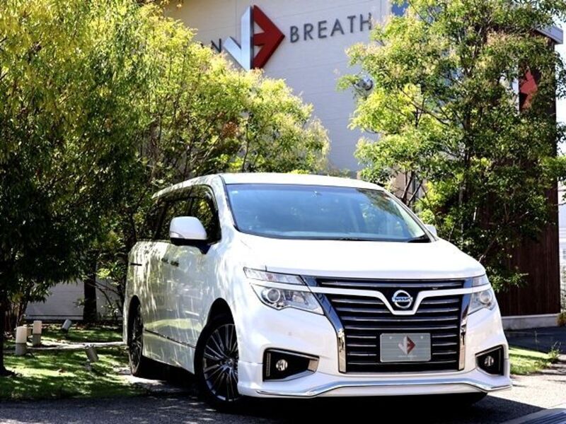 NISSAN ELGRAND