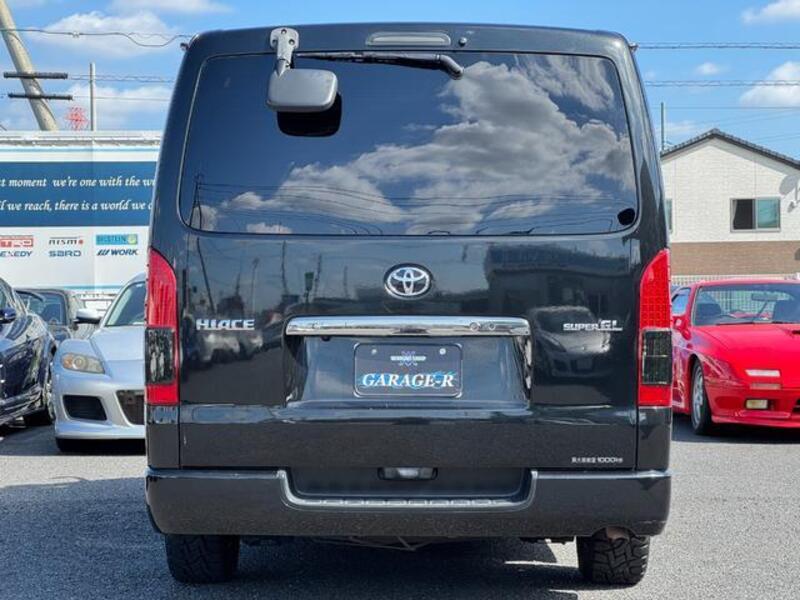 HIACE VAN