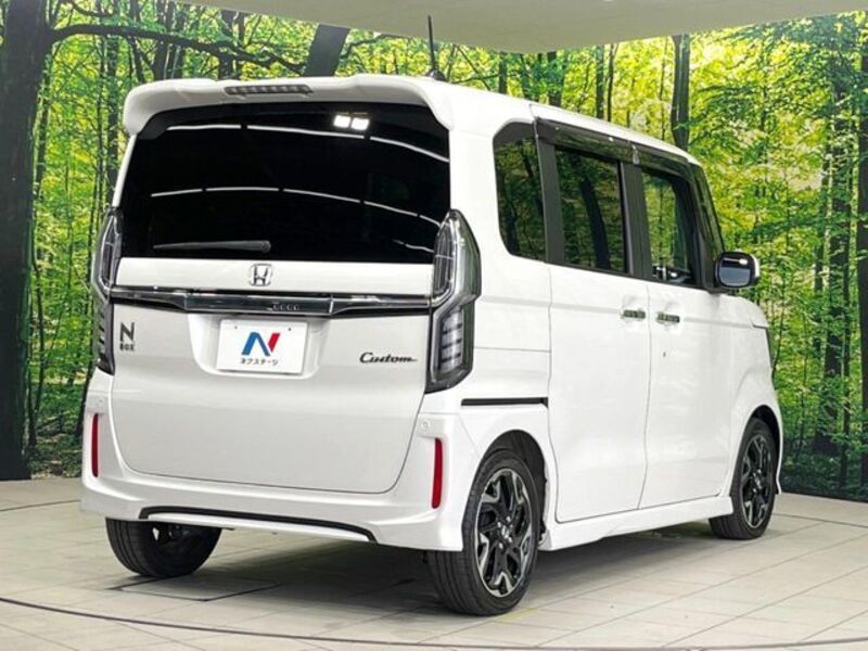 N BOX CUSTOM
