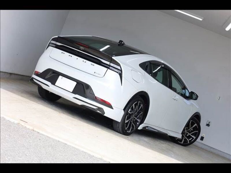 PRIUS PHV