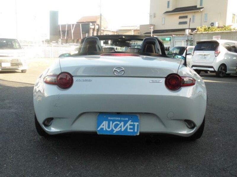 ROADSTER