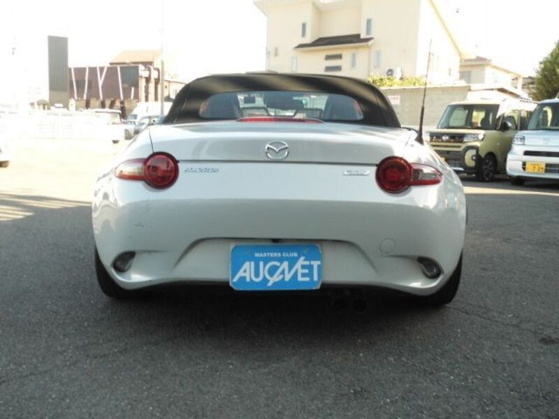 ROADSTER