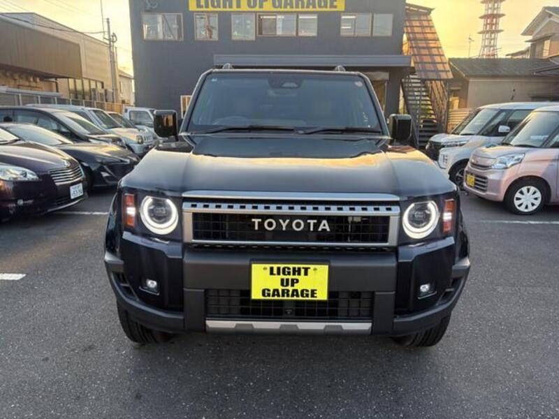 LAND CRUISER 250