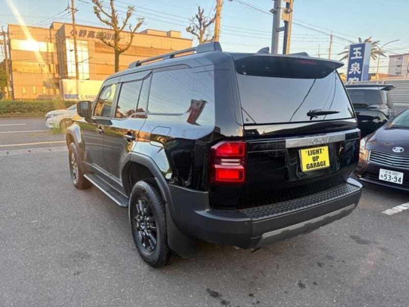 LAND CRUISER 250