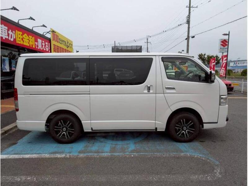 HIACE VAN