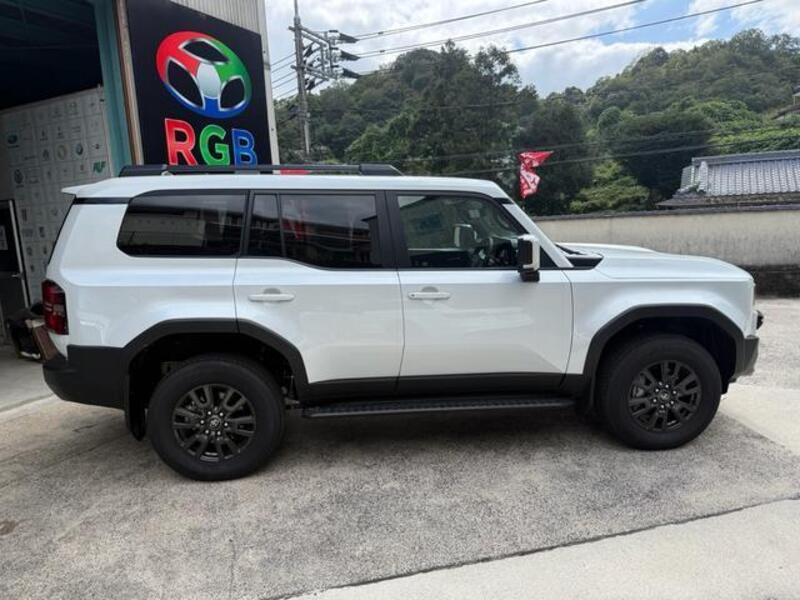 LAND CRUISER 250