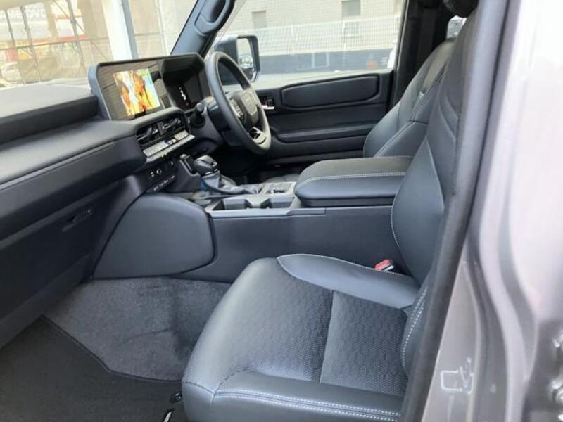 LAND CRUISER 250
