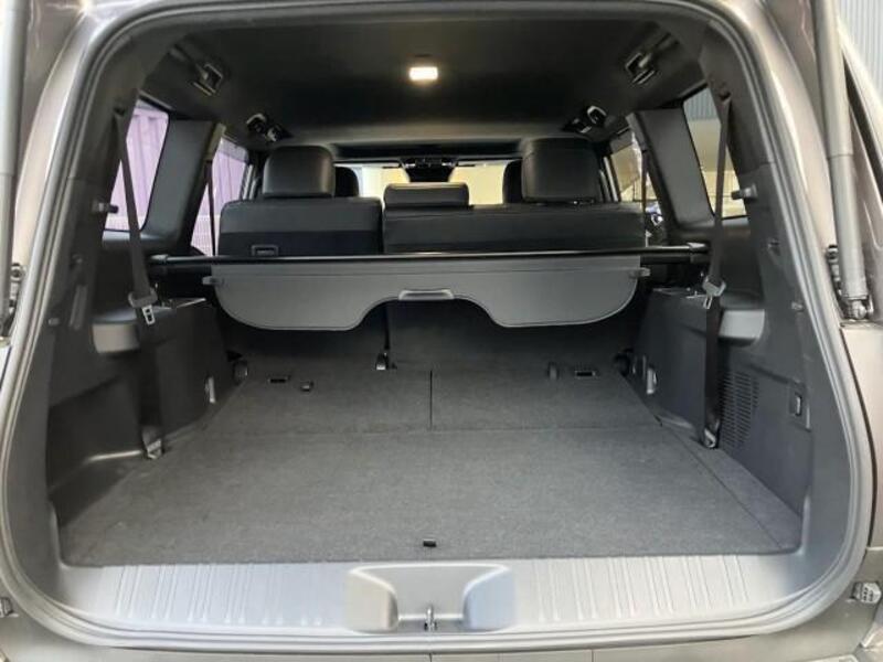 LAND CRUISER 250