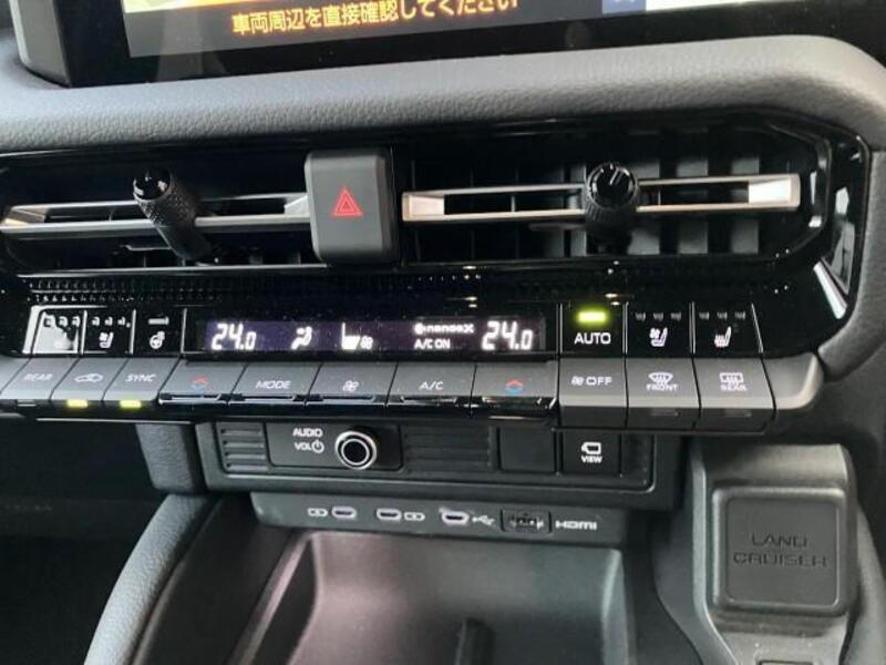 LAND CRUISER 250