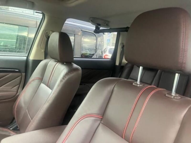 OUTLANDER PHEV