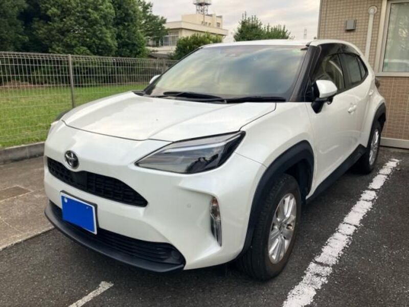 YARIS CROSS