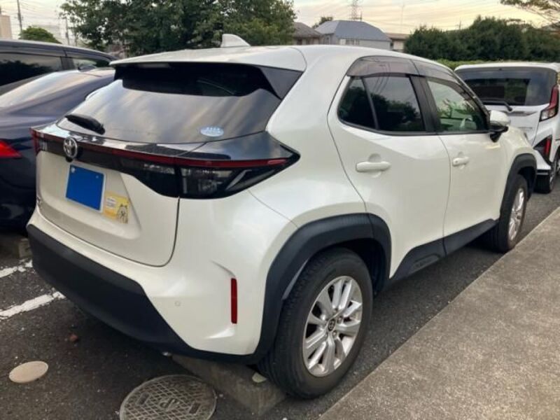 YARIS CROSS