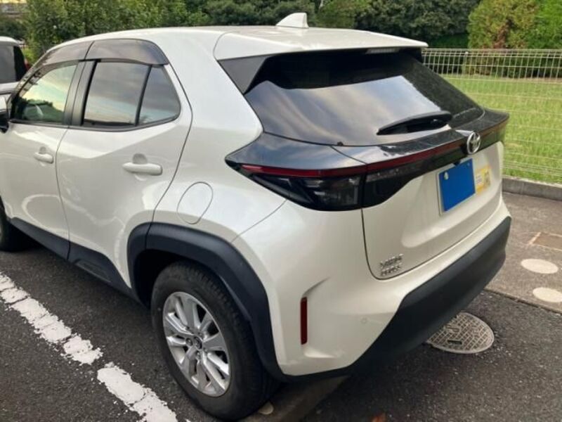YARIS CROSS