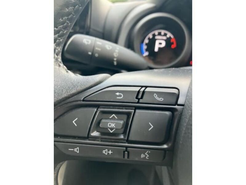 YARIS CROSS