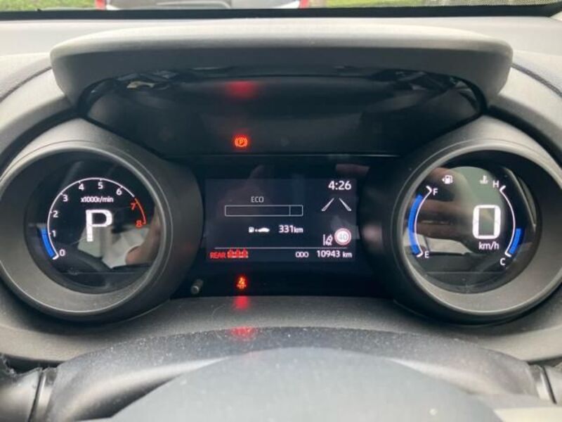 YARIS CROSS