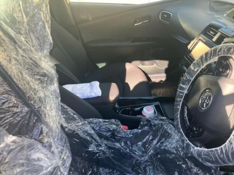 PRIUS PHV