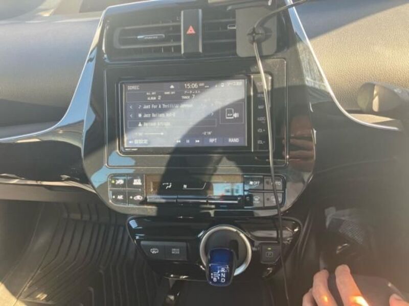 PRIUS PHV