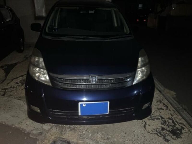 TOYOTA ISIS
