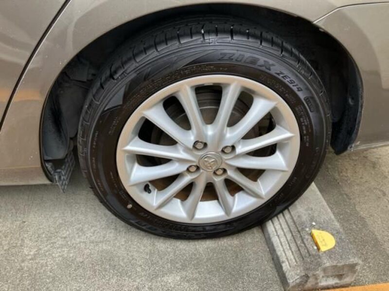 COROLLA FIELDER