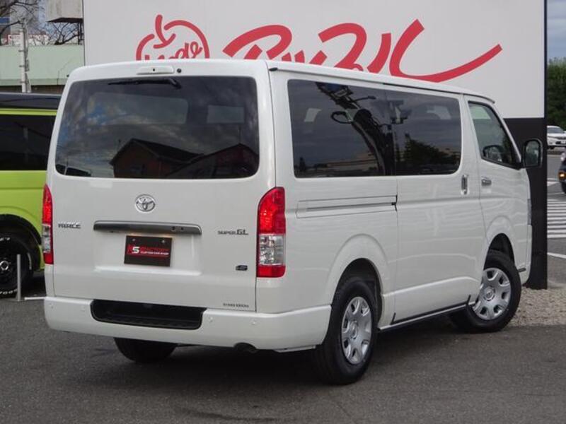 HIACE VAN