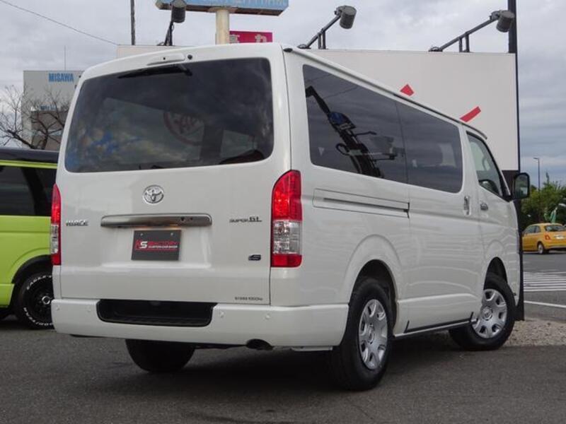 HIACE VAN