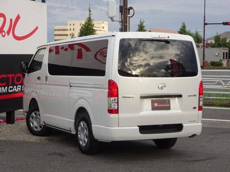 HIACE VAN
