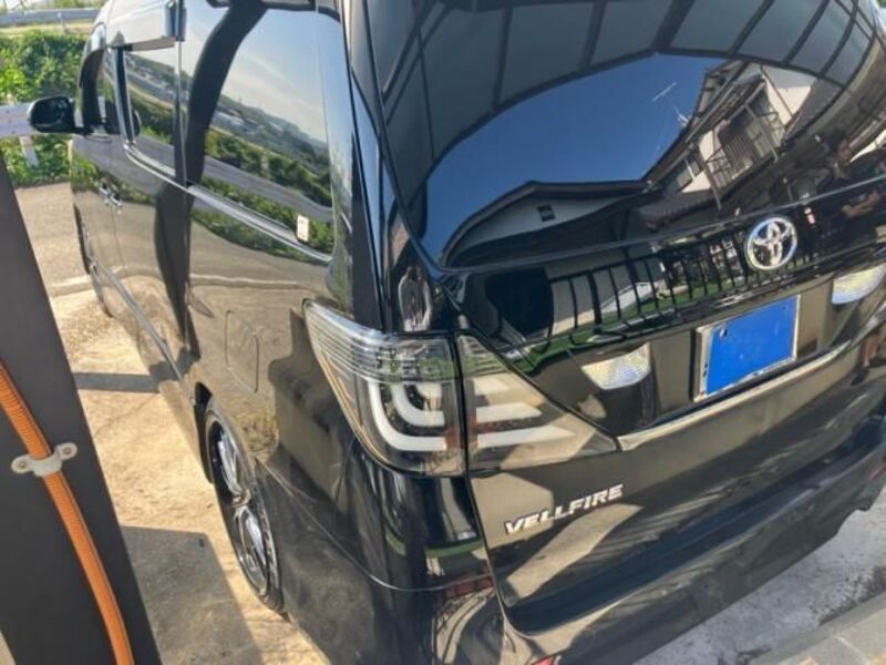 VELLFIRE