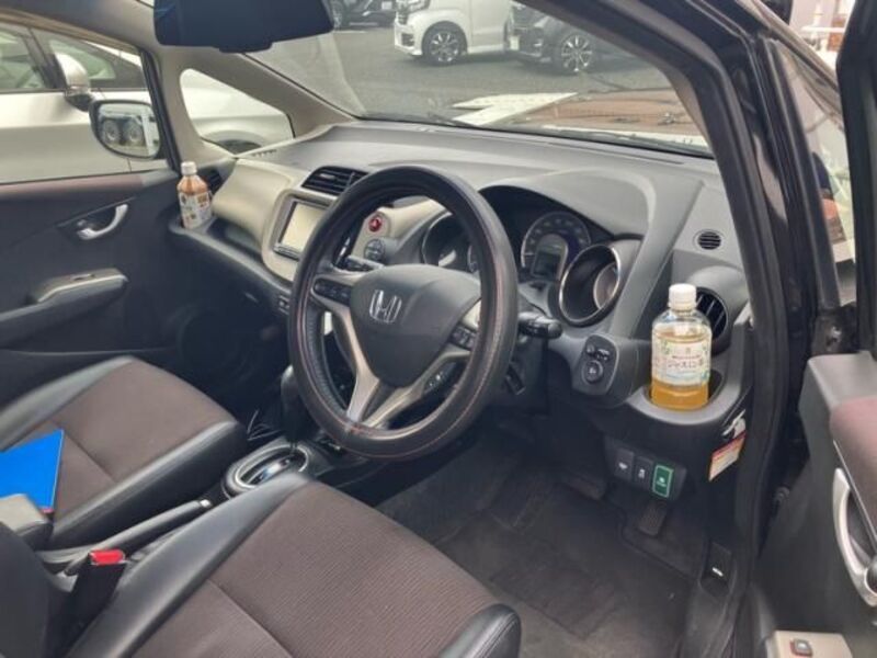 FIT HYBRID