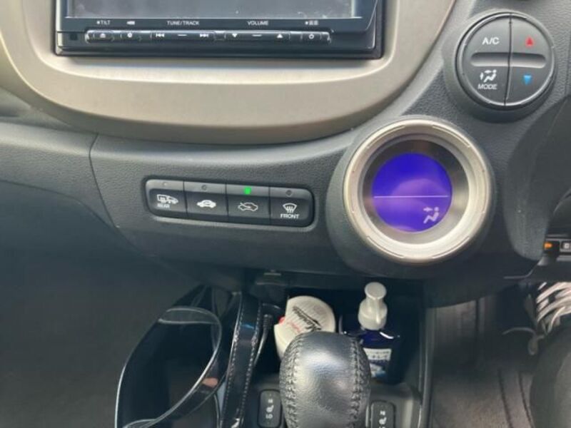 FIT HYBRID