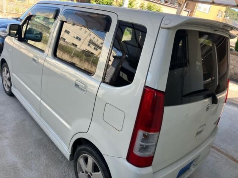 WAGON R