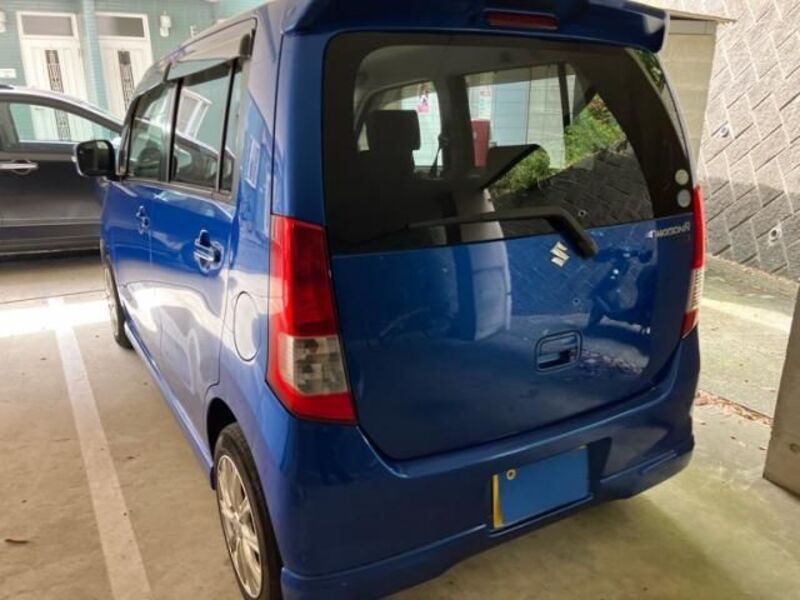 WAGON R