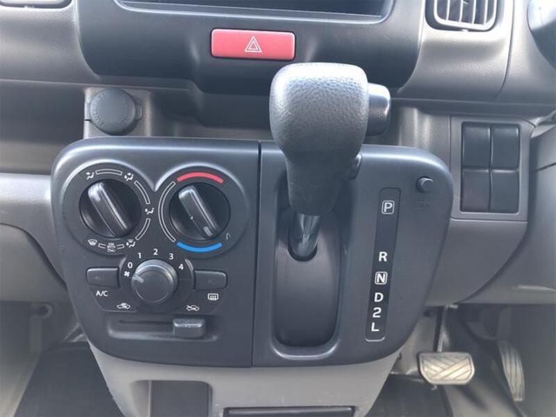 MINICAB VAN