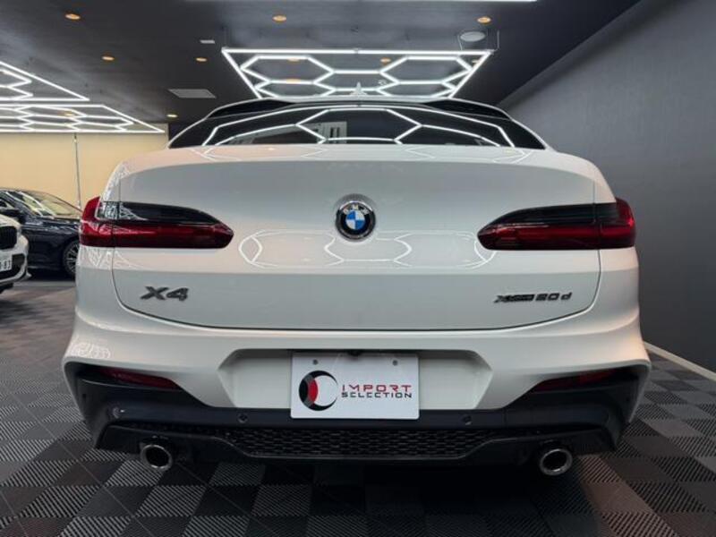 X4