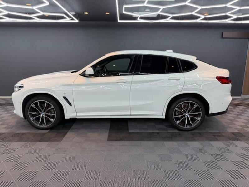 X4