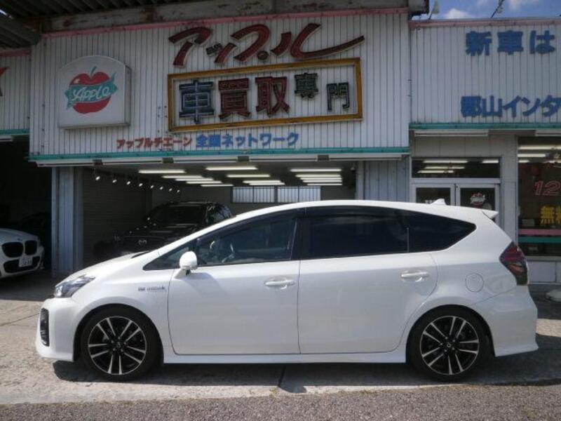 PRIUS ALPHA