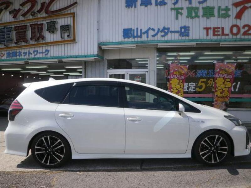 PRIUS ALPHA
