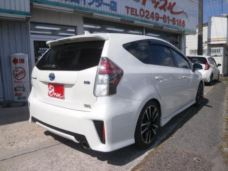 PRIUS ALPHA