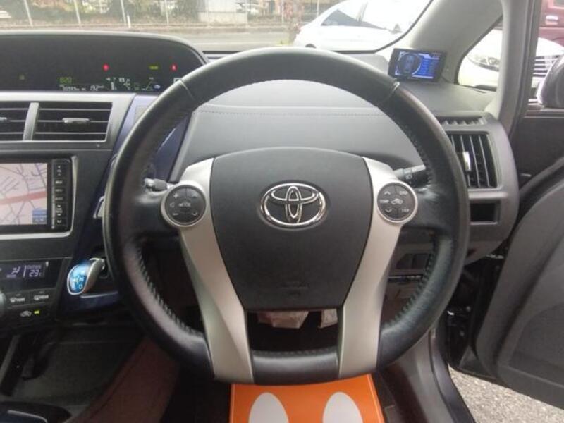 PRIUS ALPHA