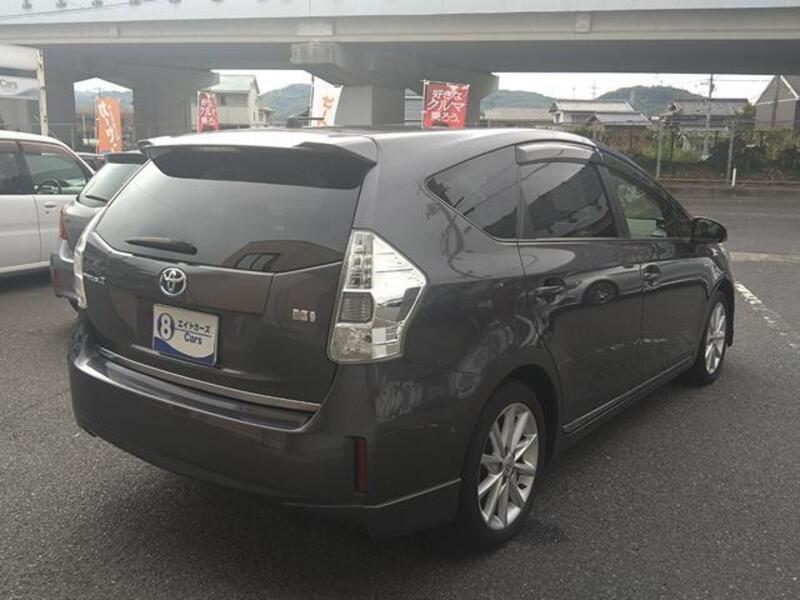PRIUS ALPHA