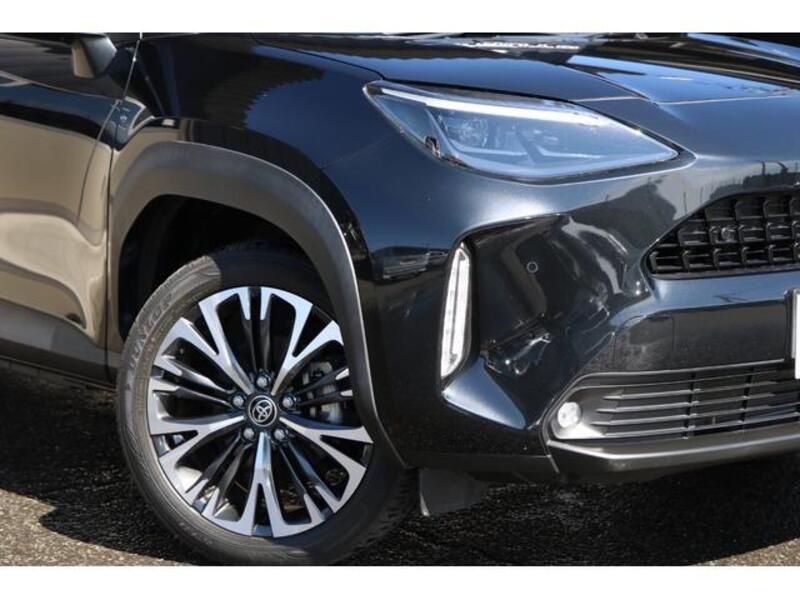 YARIS CROSS