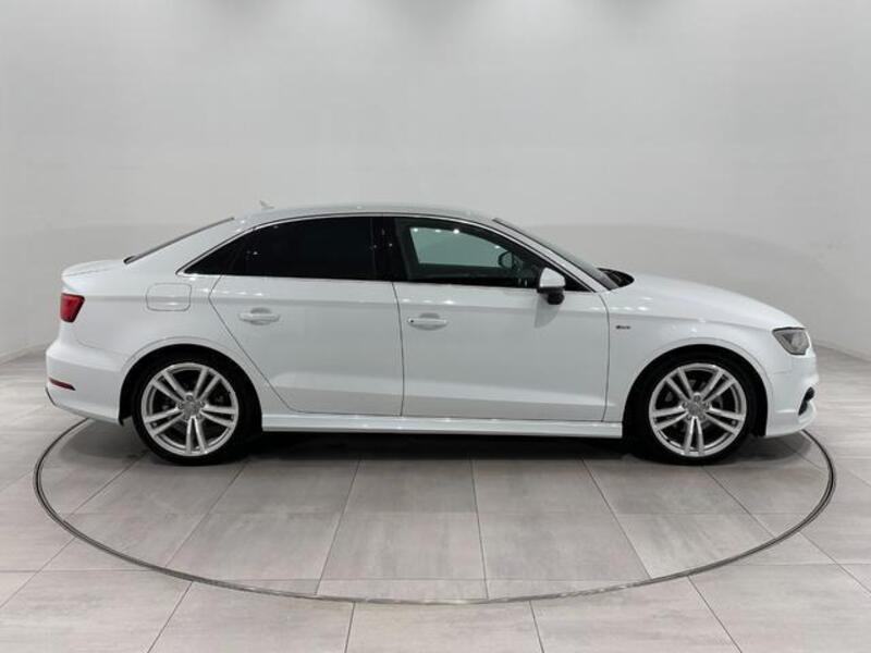 A3 SEDAN