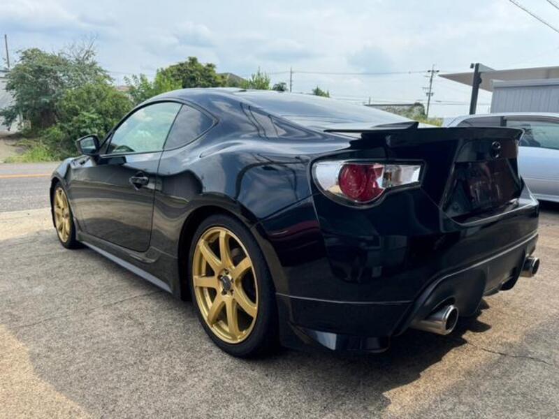 86