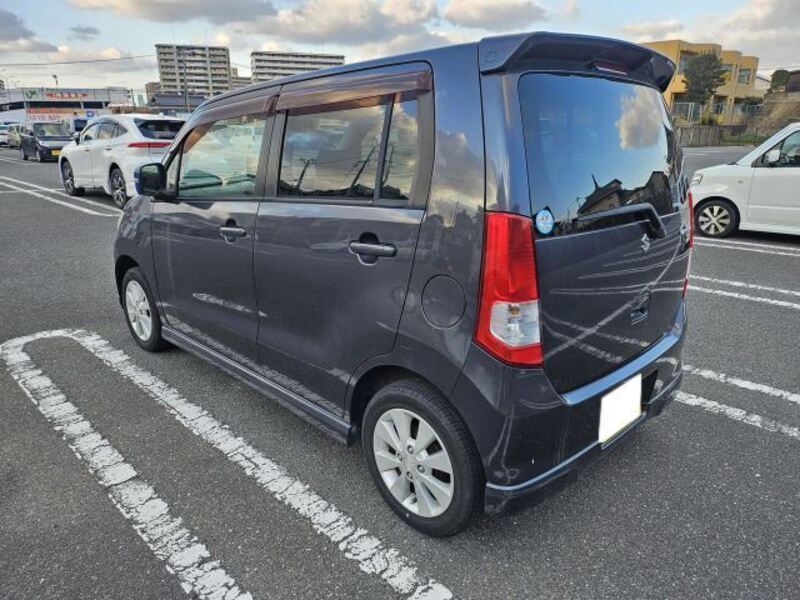 WAGON R