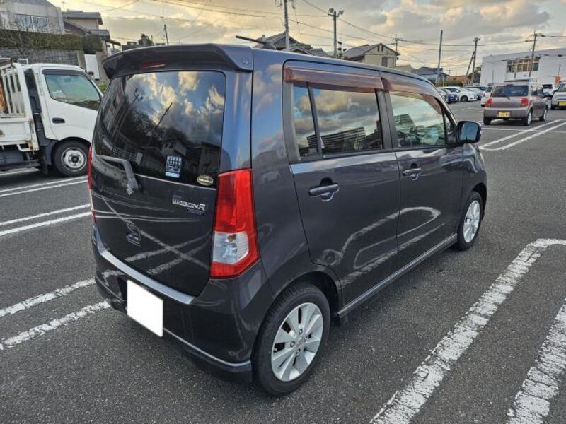 WAGON R