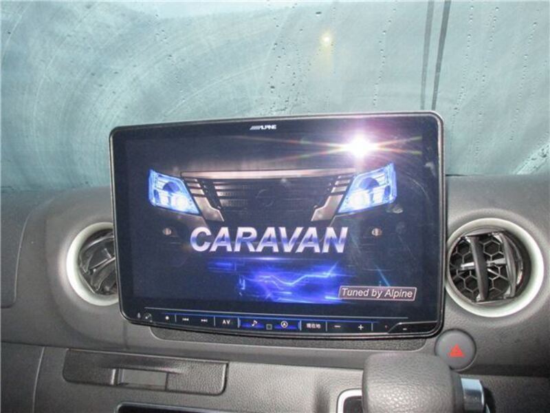 CARAVAN VAN