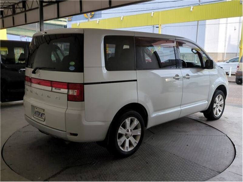 DELICA D5