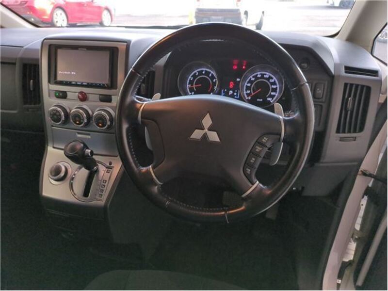 DELICA D5