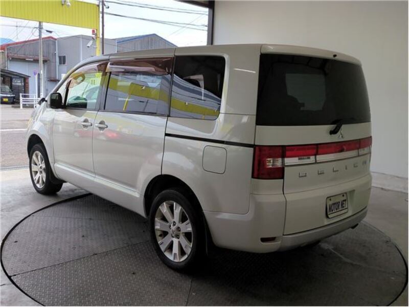 DELICA D5