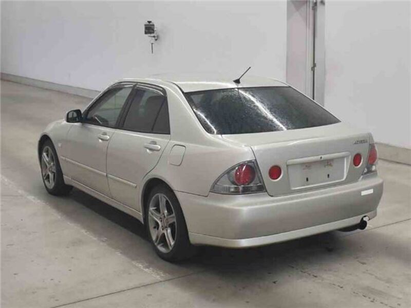 ALTEZZA